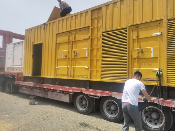 河北发电机出租100KW发电机需要什么规格的电缆线？